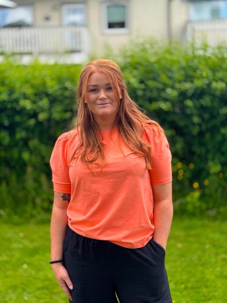 Hovedbilde Fenja Tee Puff -  Korall